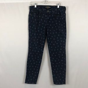 Lucky brand Charlie skinny